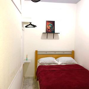 Habitación Económica con Cama King